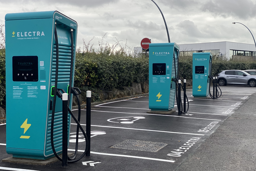Installation de borne de recharge sur un parking privé